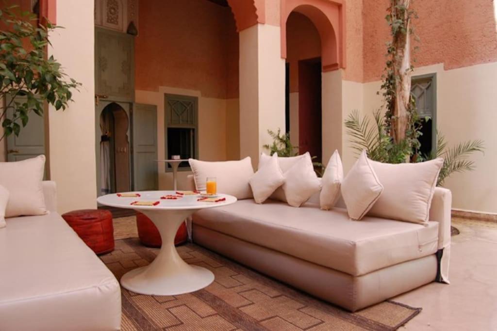 Exclusive And Stylish 4-Bedroom Riad With Plunge Pool Marrákes Kültér fotó