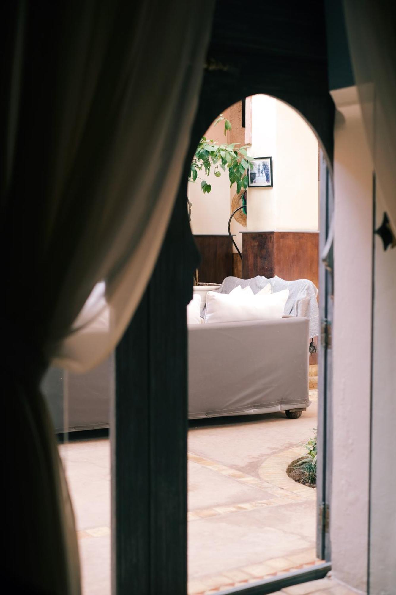 Exclusive And Stylish 4-Bedroom Riad With Plunge Pool Marrákes Kültér fotó